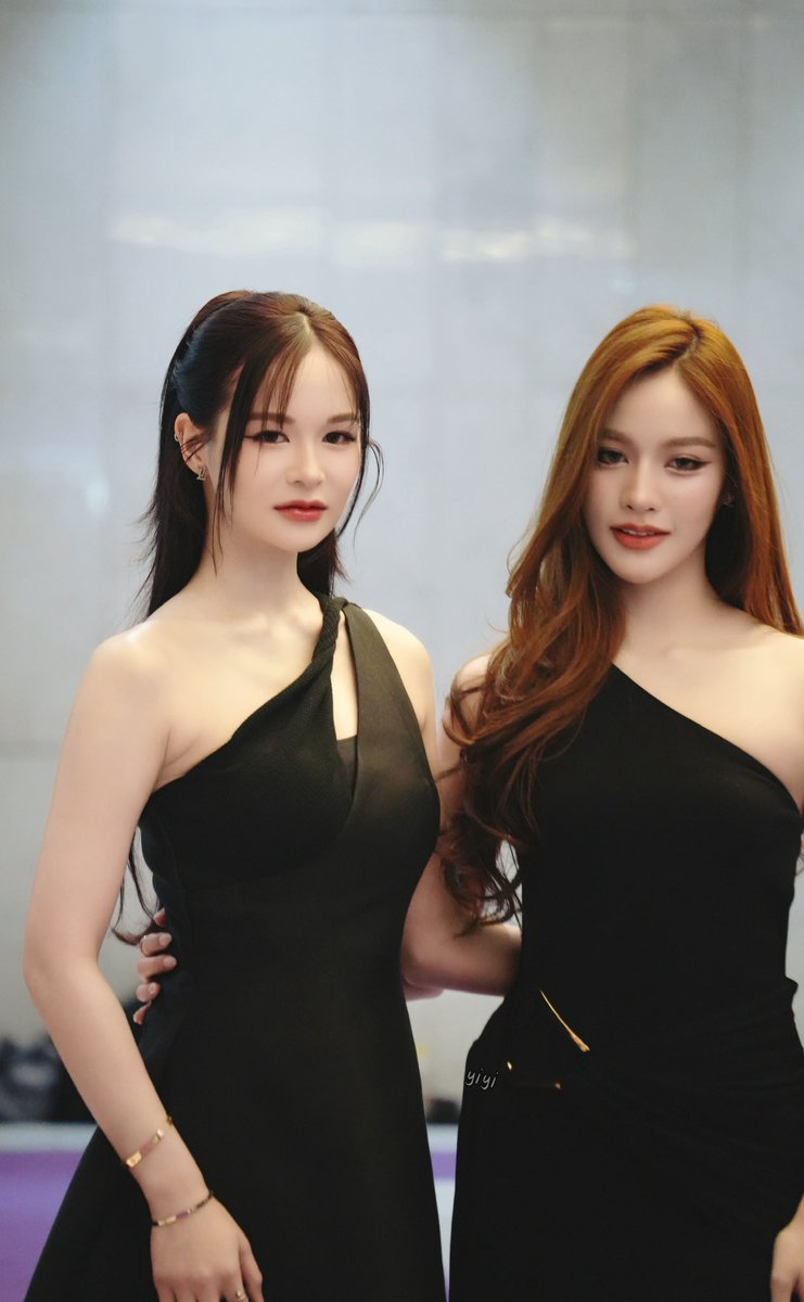 wang_yi9828's tweet photo. so beautiful💕💕

#TheViralHitsTKNurLoveMomentAwards 
#TKNur 
#nurdesoraya
#TKphinyanech https://t.co/vmM2MresZX
