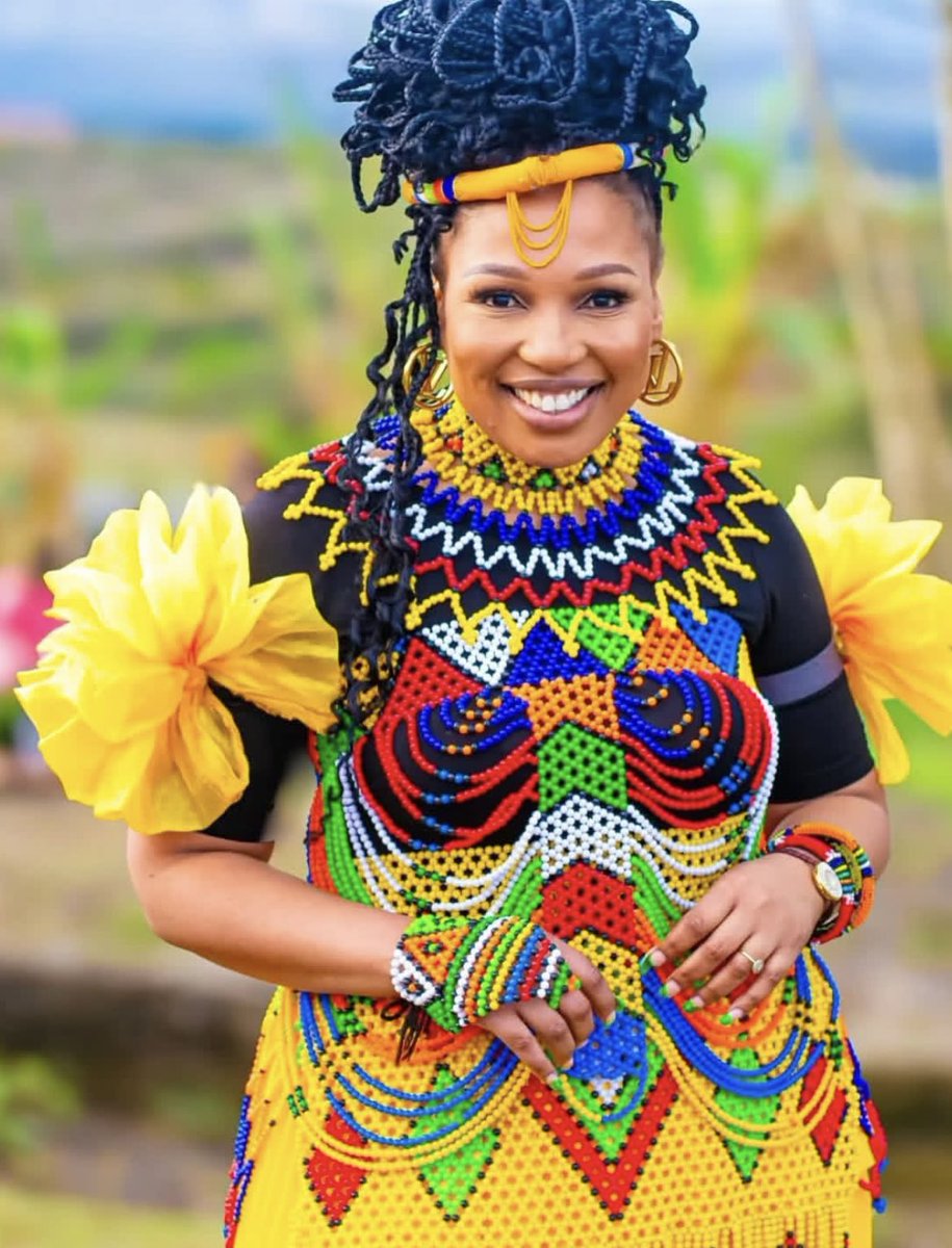 Cebe_Lihle23's tweet photo. Phindile Gwala who is married to a foreign national speaks out on illegal foreigners. She wants them to go! https://t.co/8UoQK18tvF