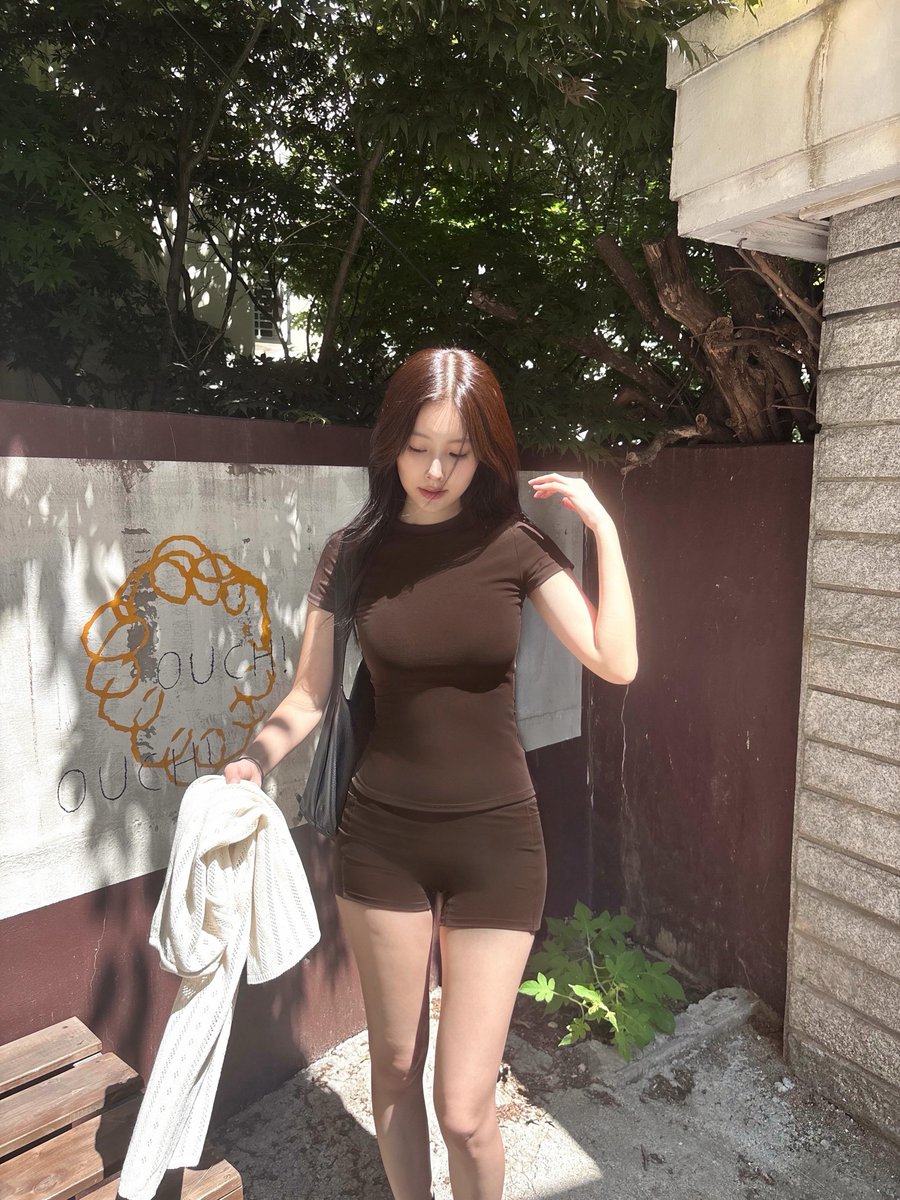 hyemsta's tweet photo. 260630 📸
-Kang Hyewon Instagram Update-

#강혜원 #KangHyeWon #カンヘウォン https://t.co/9MGOlplgGt