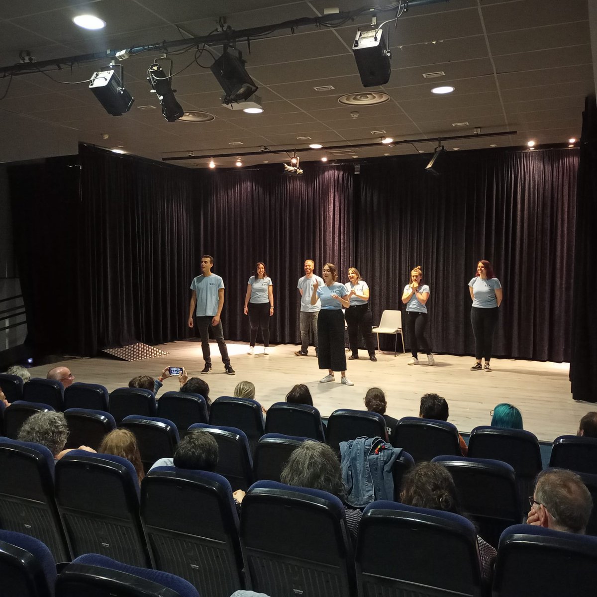 AytoSantaMarta's tweet photo. El Ayuntamiento de Santa Marta convoca el I Festival de Teatro Amateur que repartirá 600 euros en premios. Consulta las bases en el enlace:
https://t.co/BXCIHMGdLc https://t.co/yKEEHQBl62