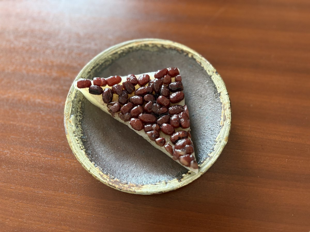 hyojo_lesson's tweet photo. 水無月。
いただきます。 https://t.co/CGhkKWlBnP