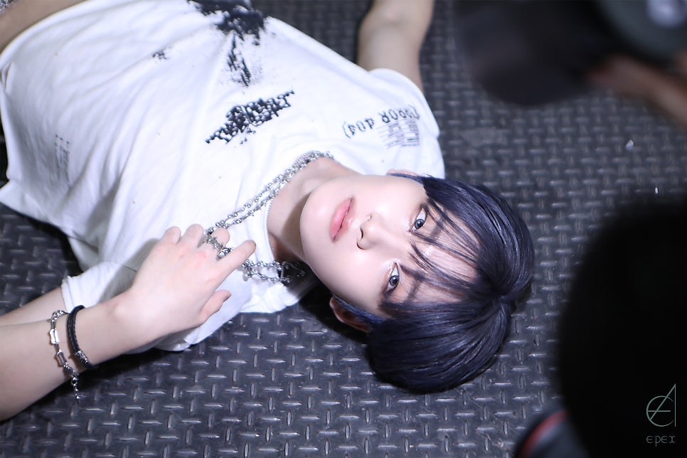 jeffzoa_'s tweet photo. 잘생기셨어요 https://t.co/nf7Ao9OEwz