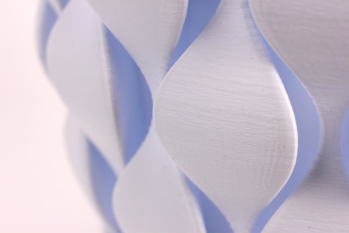 bcn3dtech's tweet photo. The first layer is the key to success when it comes to printing in PET-G. This article will help you choose the right settings in order to reach the best quality as possible when using this particular filament!⏬🚀 https://t.co/dkHyf7xyhW