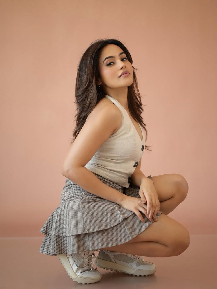 hpy_D0's tweet photo. Bhavanisre 🦋🤎

@BhavaniSre #Bhavanisre https://t.co/N1sg7RfM1M