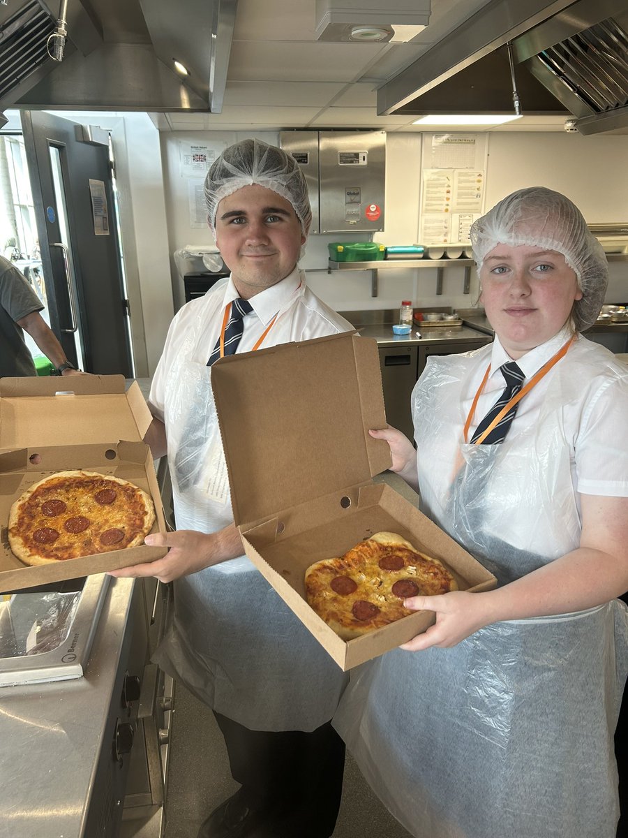 NorthChadderton's tweet photo. Winning pizzas 🎉 https://t.co/N3aJjcLni0