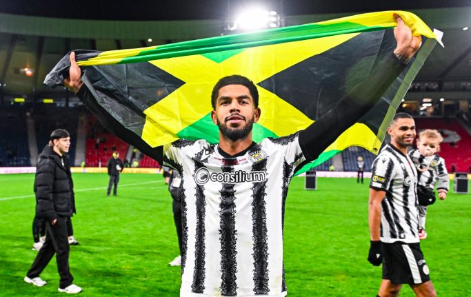 SportsPeteO's tweet photo. Understand St Mirren defender Miguel Freckleton is in advanced talks to join Austrian champions LASK. Freckleton impressed at St Mirren last season helping them win the League Cup and LASK have moved to offer the 22-year-old the chance to move to Austria. #smfc #Buddies #LASK https://t.co/3fr8tEYAsy
