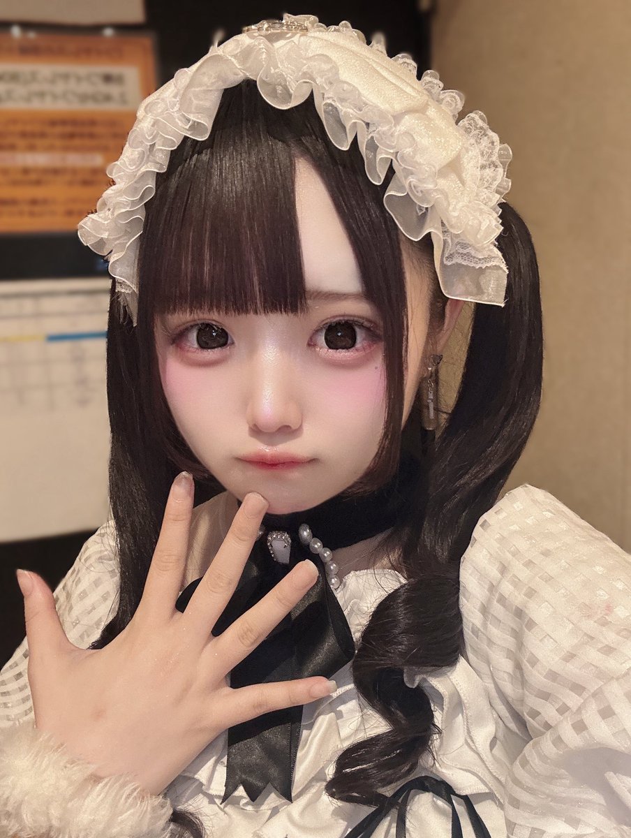 ichigo_lovepani's tweet photo. 触れる指先そのまま⊹ ࣪ ˖ ໒꒱ https://t.co/t2czwdC0w5