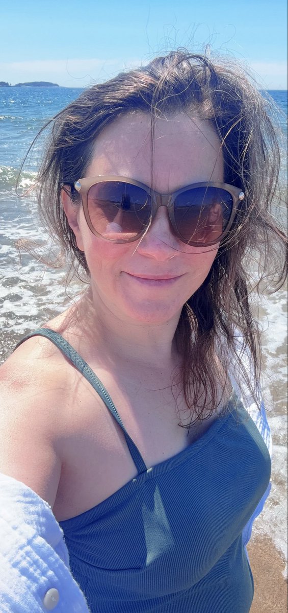 DevotedPatsy72's tweet photo. The reality of “beach hair” 😂 https://t.co/t9cllatUwc