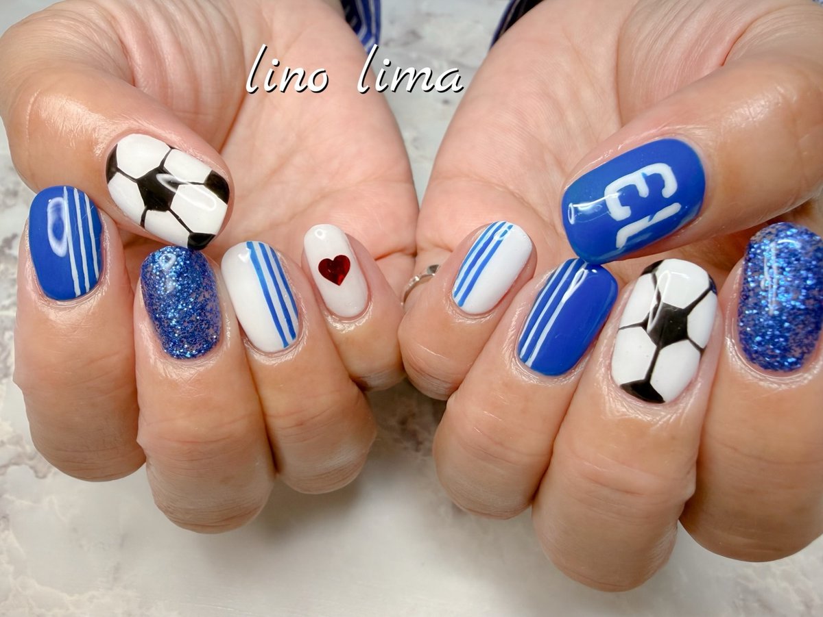 linolima_k4's tweet photo. がんばれ！NIPPON🇯🇵

旬なネイルです💅

サッカー見ないんですけどね…😭

★★★★★★★★★★★★
　lino lima (リノ　リマ)
★★★★★★★★★★★★ 
follow please☆
.
【ご...

詳細はこちら↓（ネイルブック）
https://t.co/XfFmufRdbP https://t.co/IyQZrsXcP5
