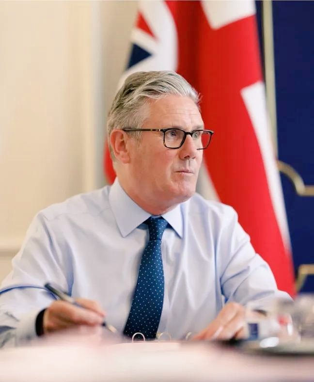 kazrg9z's tweet photo. No pretence..no back stabbing..no sly nastiness ..no deviousness..no pointing fingers..just 👉 leadership..values..graciousness..integrity..and  greatly respected  on the world stage and at home..thankyou @Keir_Starmer https://t.co/k0TInmskWx