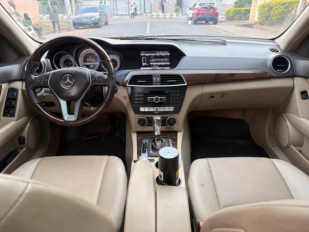 ABMOTORS_NG's tweet photo. 2013 Foreign Used Merc Benz C300 - 10.5m https://t.co/OhkDsItPPD