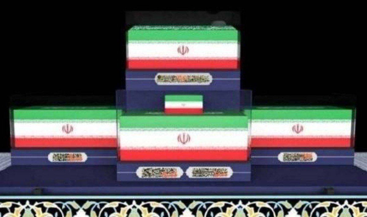 alifrahzdi's tweet photo. اون تابوت کوچیک، سند مظلومیت رهبرمونه. https://t.co/nSbRW9yW0P