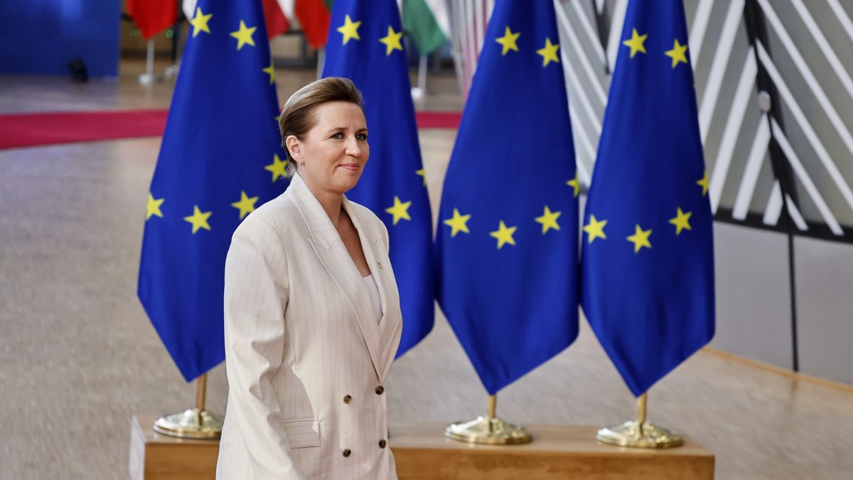 politikosit's tweet photo. 🇩🇰🇪🇺 La Danimarca diventa il primo Stato membro dell’Ue a completare il 100% delle riforme e degli investimenti previsti dal proprio piano #PNRR - per un valore di 1,63 miliardi di euro - in anticipo rispetto alla scadenza di fine agosto. (ANSA)

@PolitikosIt https://t.co/T9EB8TyShR