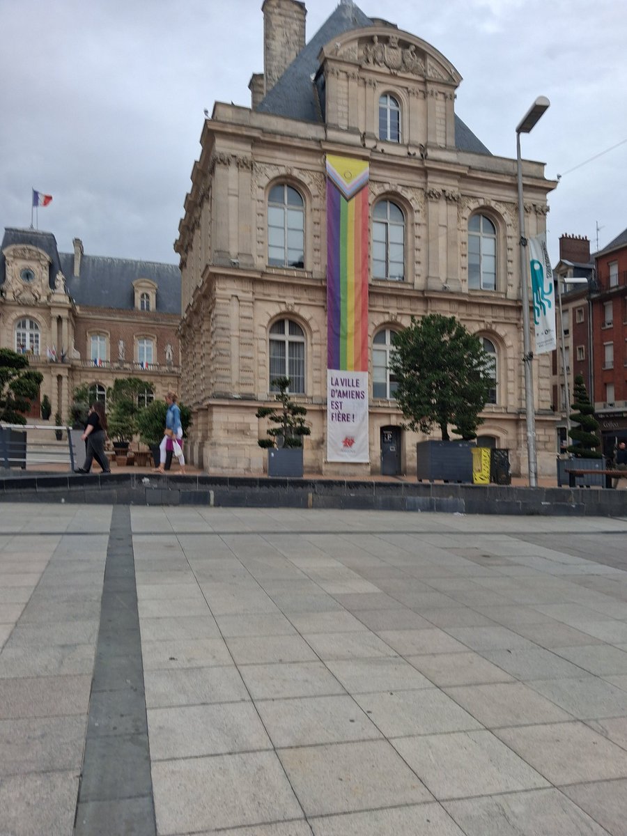 Nomaleatoirejpg's tweet photo. I love my town 🥹 https://t.co/iyA4aCWu0T