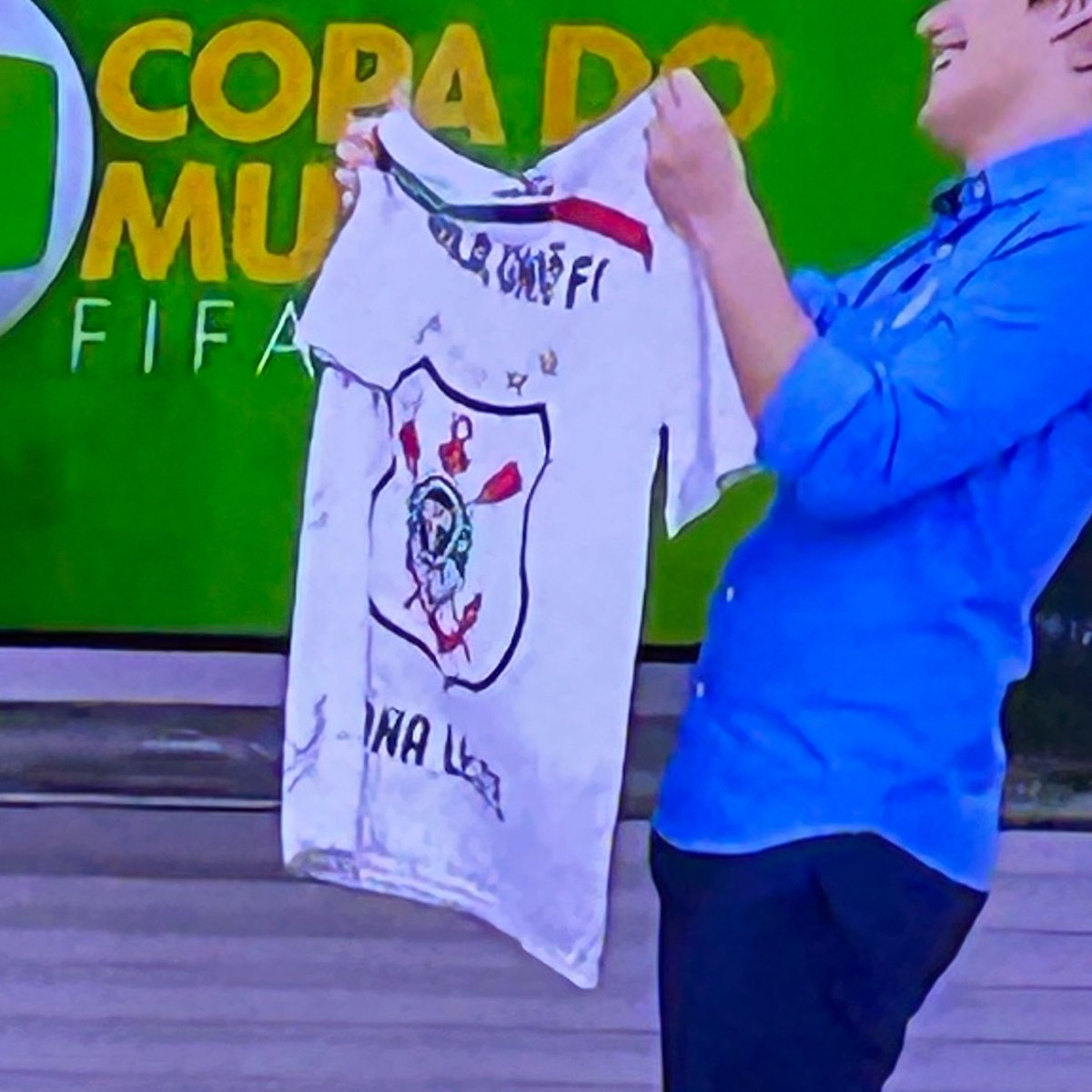 ludamiati's tweet photo. Que imagem amaldiçoada https://t.co/Ci0ibCJjNg