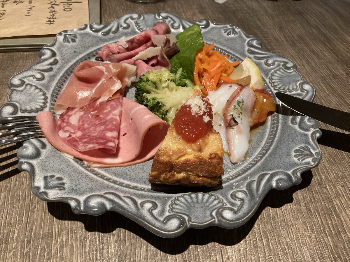 scijocci's tweet photo. 今日までのサービスチケットを使いにいつものイタリアンへ。
初夏のメニューも色々。
Buonissimo! https://t.co/2QdLAob5la
