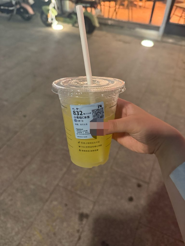 daromii_'s tweet photo. 같은나라에태어나서같은언어로말을해서참행운이야참다행이야세상에당연한건없어 https://t.co/HpXew420kO