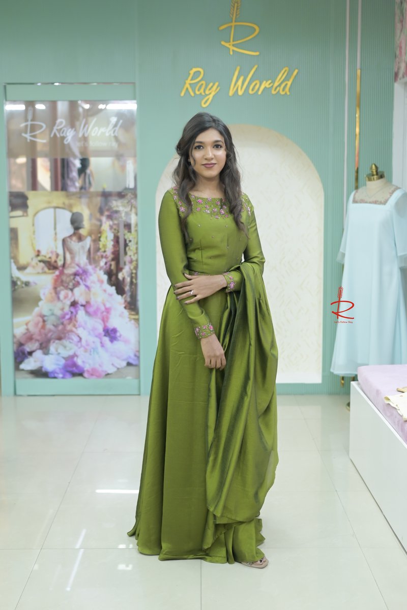 letsfollowray's tweet photo. Bridal Wear | Wedding Gowns | Bridal Blouses | Party Wear
Baptism Dresses | Christening Gowns | Kids Wear | Custom Outfits 📷📷
Step into elegance with Ray World Designer Boutique, Trivandrum 📷 https://t.co/wylFWKhCCP