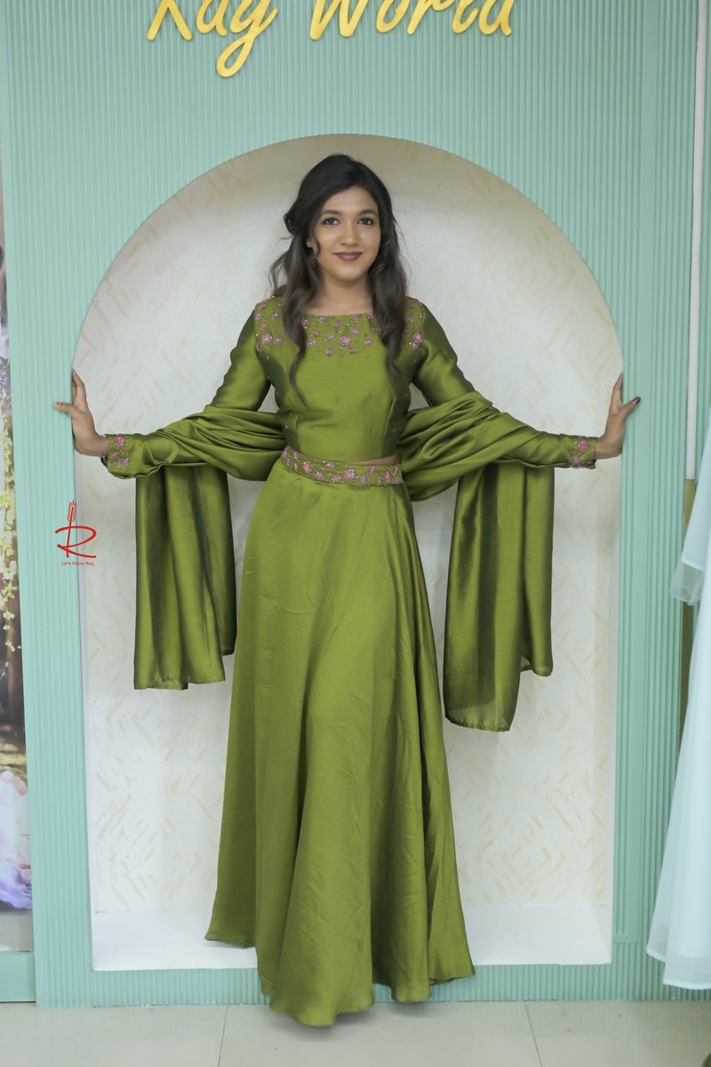 letsfollowray's tweet photo. Bridal Wear | Wedding Gowns | Bridal Blouses | Party Wear
Baptism Dresses | Christening Gowns | Kids Wear | Custom Outfits 📷📷
Step into elegance with Ray World Designer Boutique, Trivandrum 📷 https://t.co/wylFWKhCCP