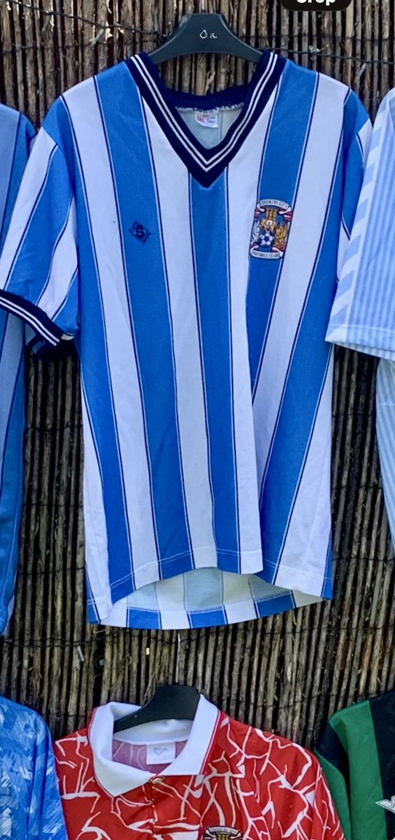 cleoccfc's tweet photo. @RobGyde My original 87 kit it’s actually a darker blue https://t.co/C1z2IDqGyp