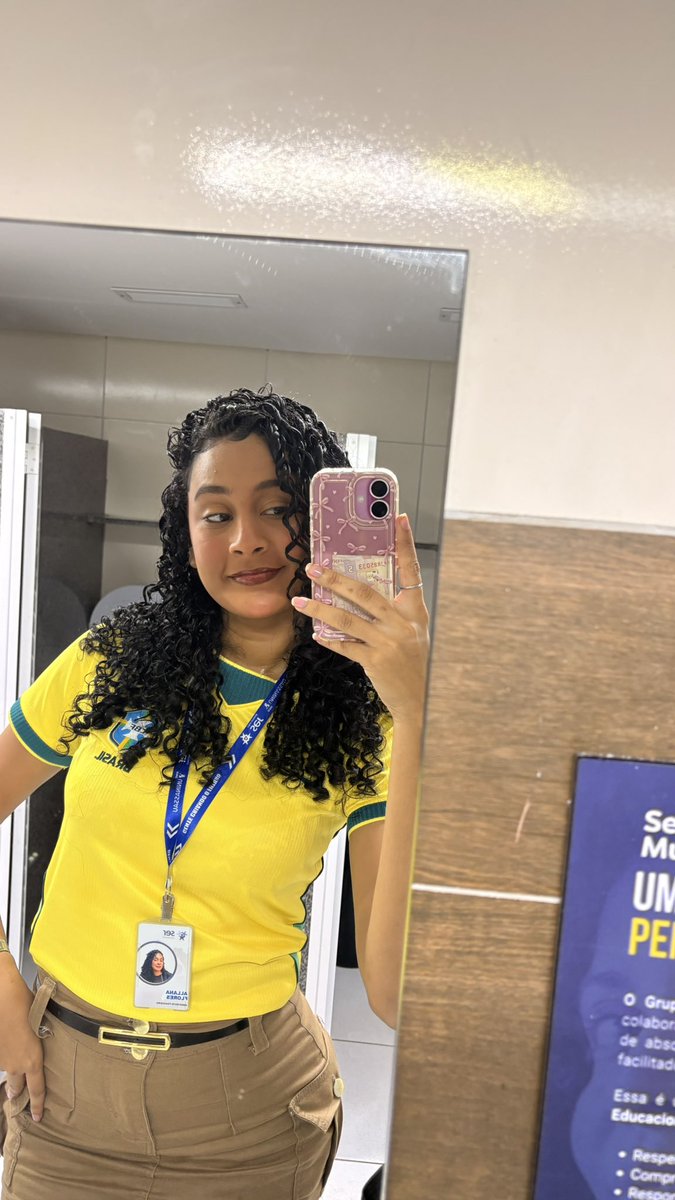 SilvaaaAk's tweet photo. DIA 29 estava pronta preparada e querendo alcançar tudo na vida graças ao brasil, o pee foi um pouco complicado pq passei a madrugada falando com ele(errei) mas tbm nao senti nenhum sentimento de culpa ou desejo de volta! A DEPRESSAO TA CONTROLADA AMÉM? https://t.co/ln9OIlvLBi