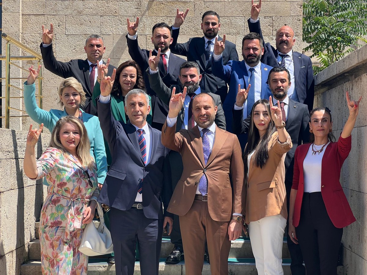 mhpsincan06's tweet photo. İlçe Başkanımız Sayın Mesut Genç, İlçe Yönetim Kurulu Üyelerimiz ile birlikte Milliyetçi Hareket Partimizin Türkiye Büyük Millet Meclisi Grup Toplantısı’na katılım sağladı.

Liderimiz Sayın Devlet Bahçeli’nin ortaya koyduğu hedef ve ilkeler doğrultusunda; birlik ve beraberlik içerisinde, azim ve kararlılıkla çalışmaya devam edeceğiz.