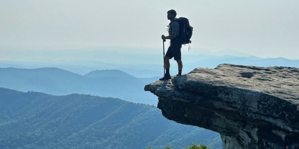 marshallu's tweet photo. 2,200 miles. 139 days. 

Marshall alum Daniel Parlock turned a lifelong dream into reality when he completed the Appalachian Trail, overcoming challenges, embracing the unknown and discovering just how far determination can take you.

Read Daniel’s story https://t.co/M3mtBqYDCL https://t.co/tb4eLDRDTB
