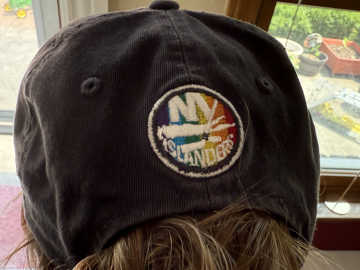 KenzieFive's tweet photo. @NYIslanders @NHL I was there wearing my NYI pride hat and didn’t see Sparky!! 😭 got some Sirens stickers which I LOVED but no Isles, always LGI 💙🧡 https://t.co/BfloXWM9ts
