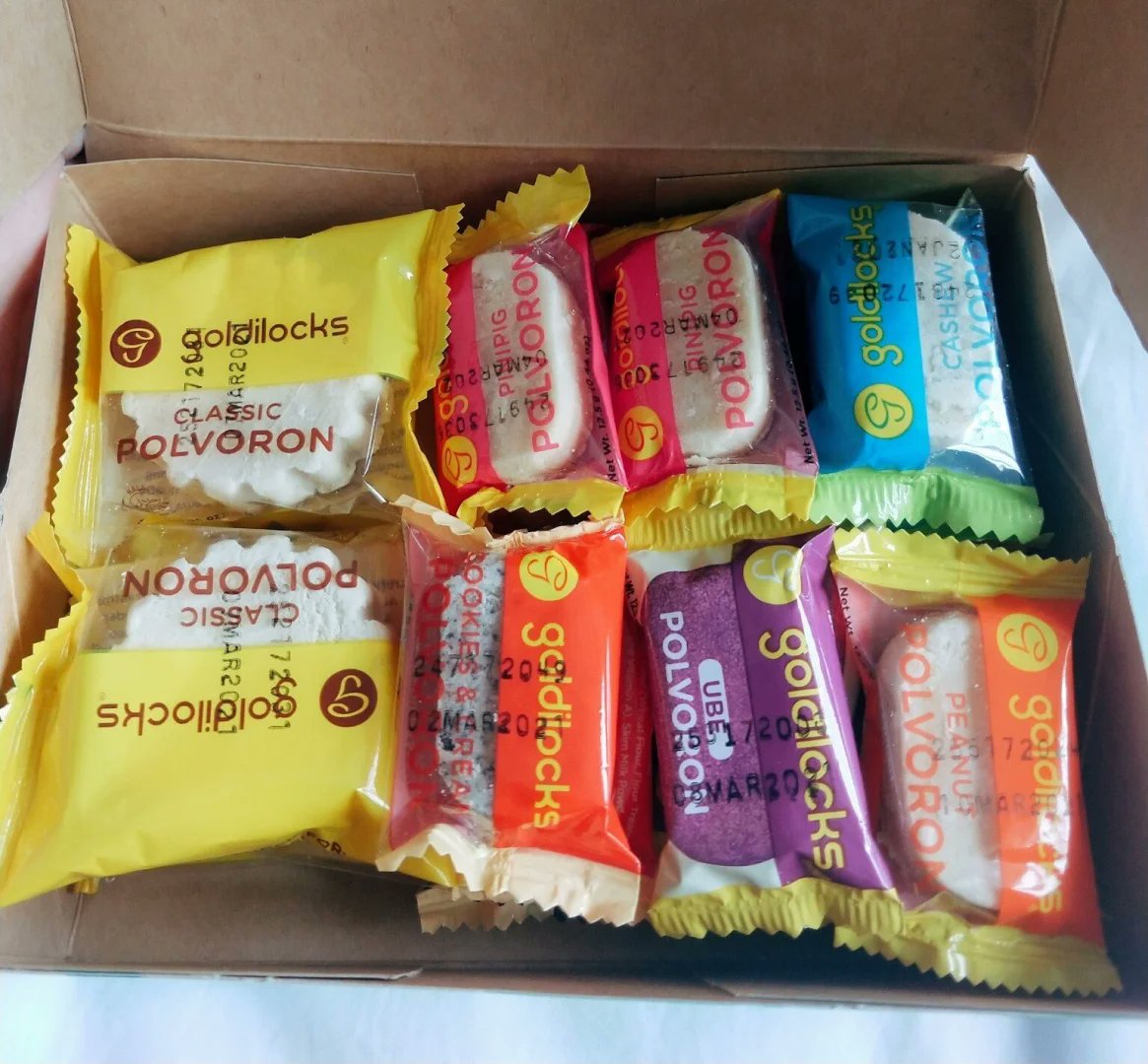 Saluma87's tweet photo. Just found the best matcha rice crackers—crunchy, not too sweet, and sharing is caring ， https://t.co/hKxeqo9fL1