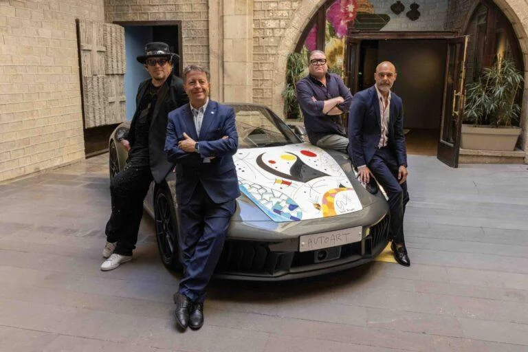 PruebasCoches_'s tweet photo. Barcelona ya mira a septiembre: coches premium, arte en vivo y lifestyle tomarán el Puerto tras la presentación de AUTOART WORLD 2026.
https://t.co/Vqz5eJjoME
#AutoartWorld #Barcelona #Motor #CochesDeLujo #Arte #Lifestyle
@PortdeBarcelona @bcn_ajuntament @gencat https://t.co/diBlRrQ795