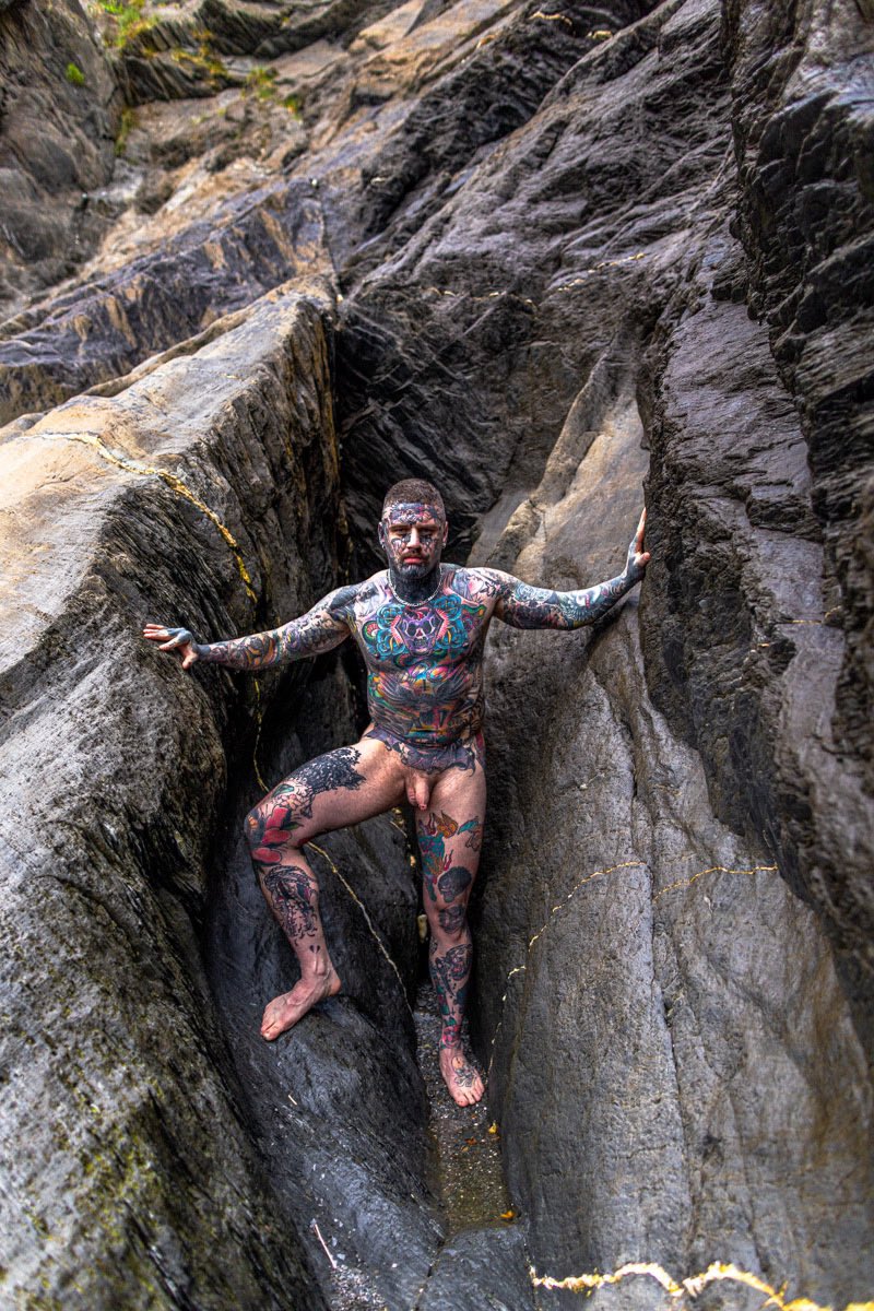 Meet me in the cave 😏 https://t.co/YAlTJRwTUD