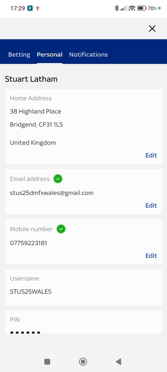 stuartlatham's tweet photo. @SkyBet  why is it so difficult to spend my free bets I spend my 30 pounds in your sky bet club and I have received 2 x £2.50 free bets on a football acka I have tried placing my bets numerous times and I'm not able to do so because the free bets do not come available. https://t.co/qQ9miPjJsK