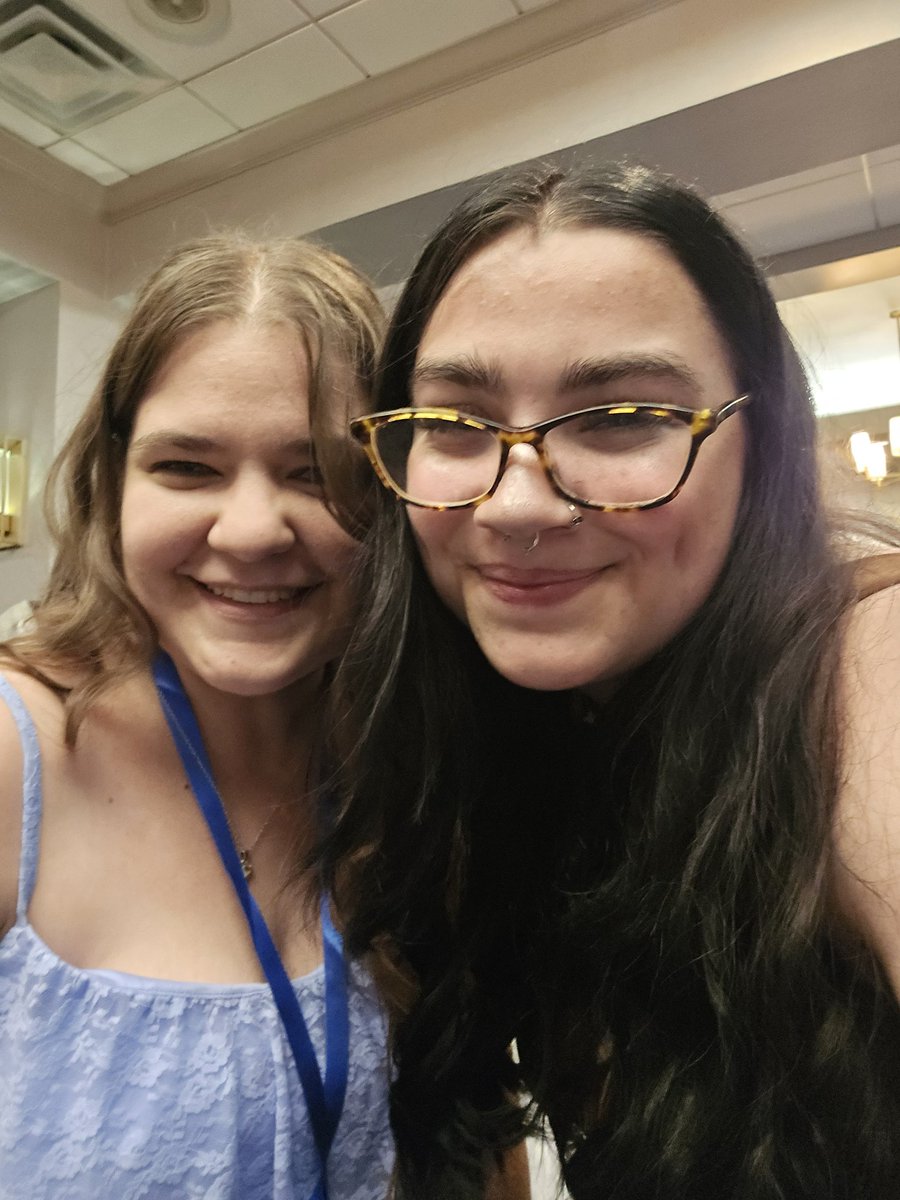 orbiterdiaz's tweet photo. one month since i saw my friends wow what if i jumped https://t.co/GK5ahOwsgi