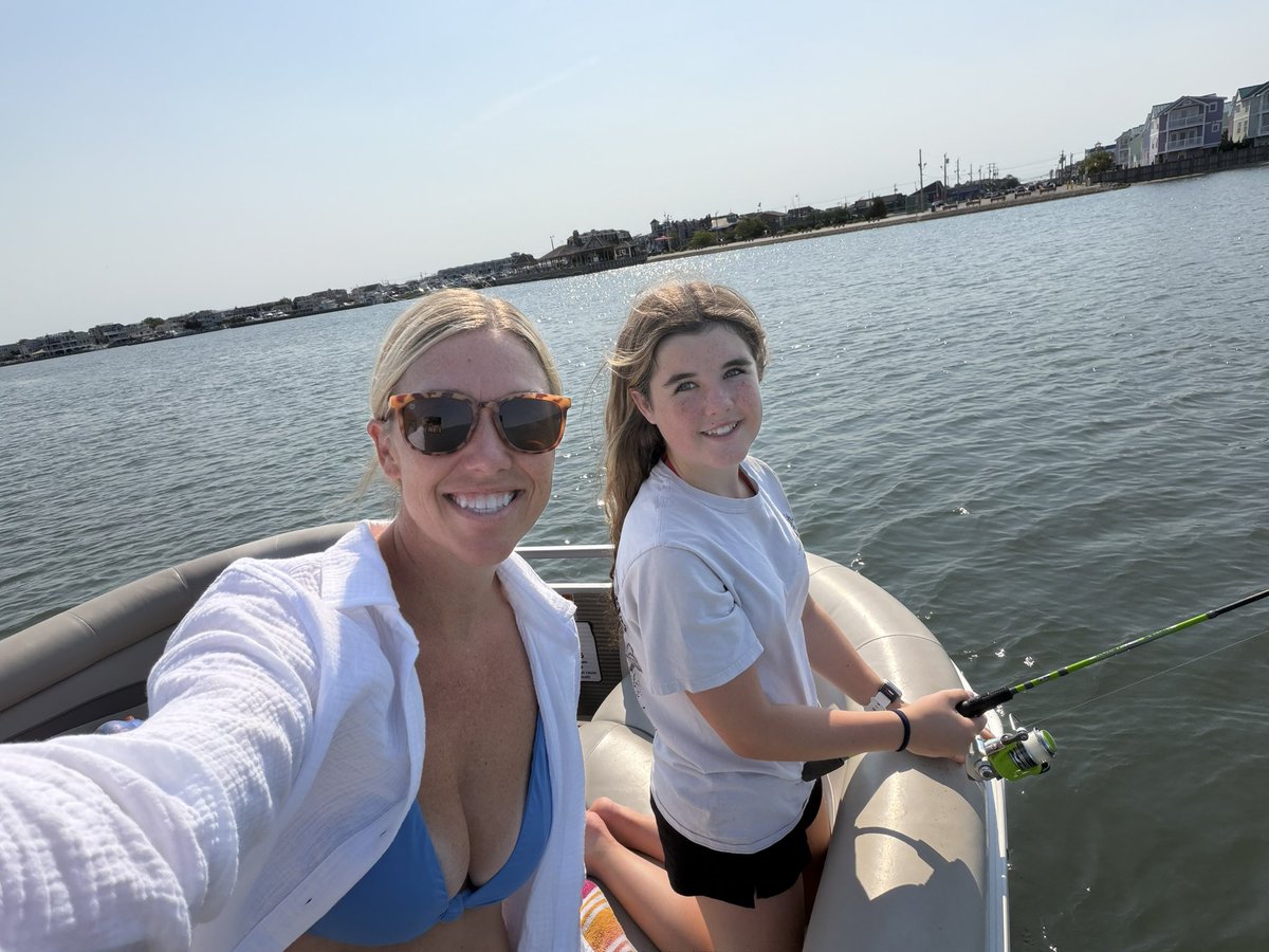 MrsBurns231's tweet photo. Boating life is the life π#justfloat #justfish #enjoythejourney https://t.co/NT2V7XLqfb