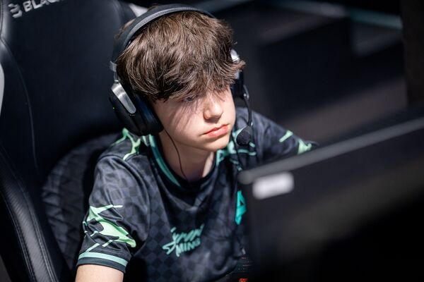 VitalScrims's tweet photo. Start, bench, cut theses players https://t.co/lxoUAinofZ