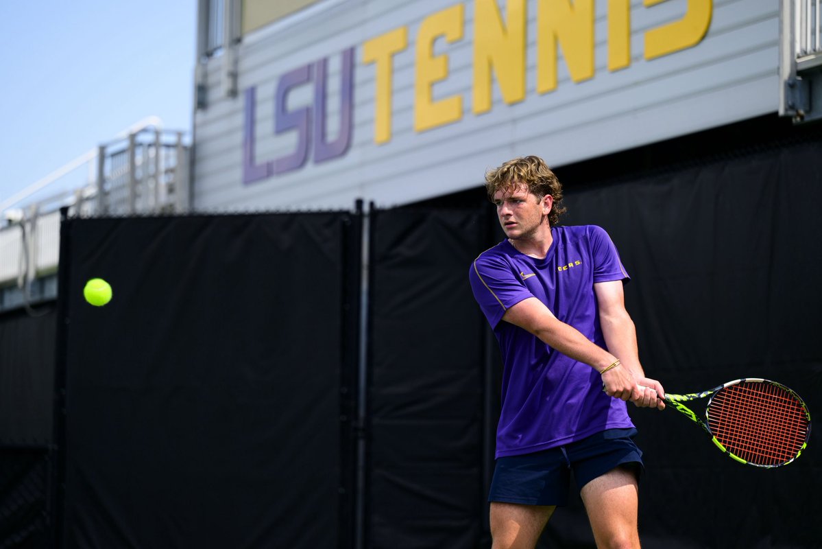 LSUTennis tweet picture