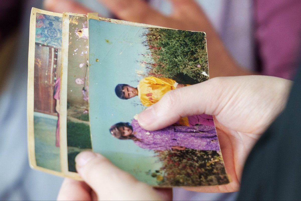 KCAC_Kurdistan's tweet photo. We’ve been traveling with The Jiyan Archives all across the region to gather archives for the first book celebrating everyday Kurdish women. 
Thank you to the families who opened their homes, and to The Lotus Flower and Jan Coffee and Breakfast for the incredible hospitality along the way!

لەگەڵ ئەرشیڤی ژیان گەشتێکمان ڕێکخست بۆ کۆکردنەوەی ئەرشیڤ بەمەبەستی سازدانی یەکەمین کتێب کە ڕێزگرتن و پێزانین بۆ ژیانی ڕۆژانەی ژنانی کورد.
سپاس بۆ ئەو خانەوادانەی دەرگای ماڵی خۆیان بۆ کردینەوە و، سپاس بۆ گوڵی لۆتۆس (The Lotus Flower) و جان کۆفی & برێکفاست (Jan Coffee & Breakfast) بۆ ئەو میواندارییە گەرموگوڕەیان لەمیانەی گەشتەکەدا.