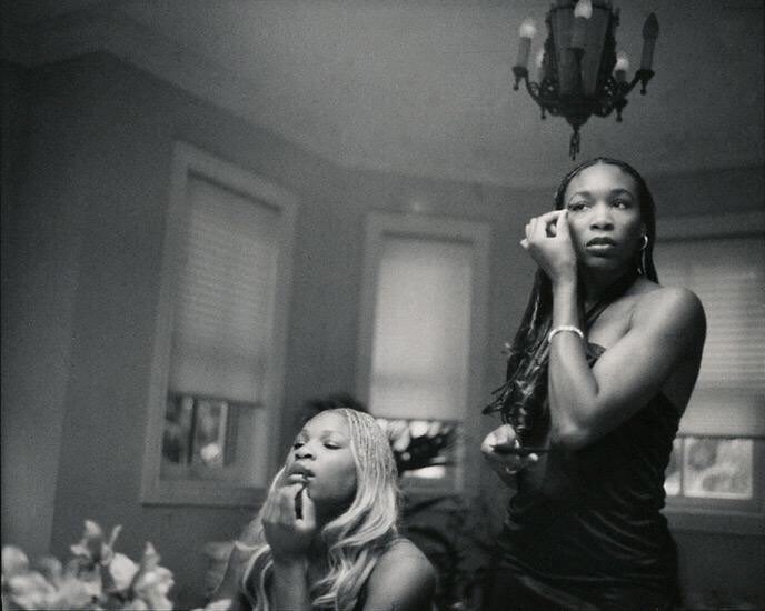 aseelswaid9's tweet photo. Serena and Venus Williams.

Circa 2000. https://t.co/TaGu247baA