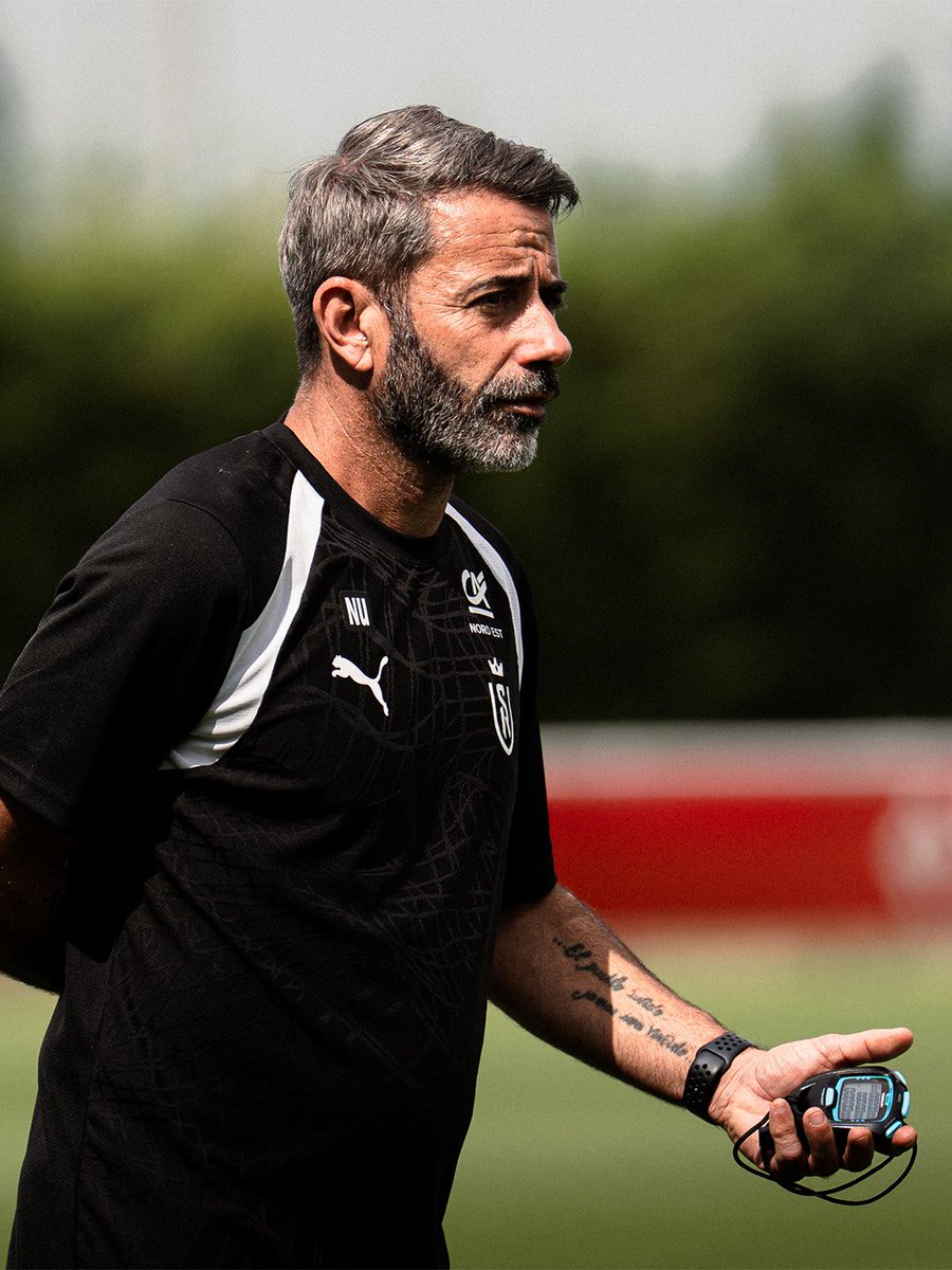 StadeDeReims's tweet photo. 🫡 https://t.co/XaFPL2WJY6