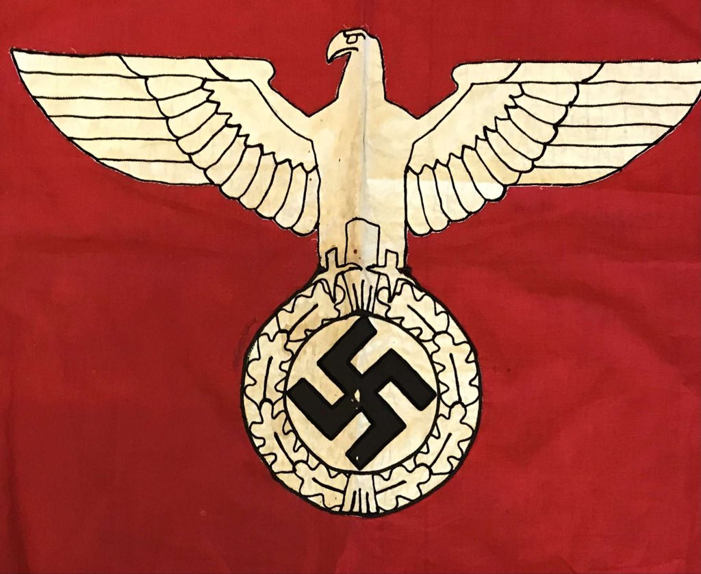 BrunchnBoujee's tweet photo. @WhiteHouse What in the Nazi bullshit is this?! https://t.co/f3kUGBy1U6