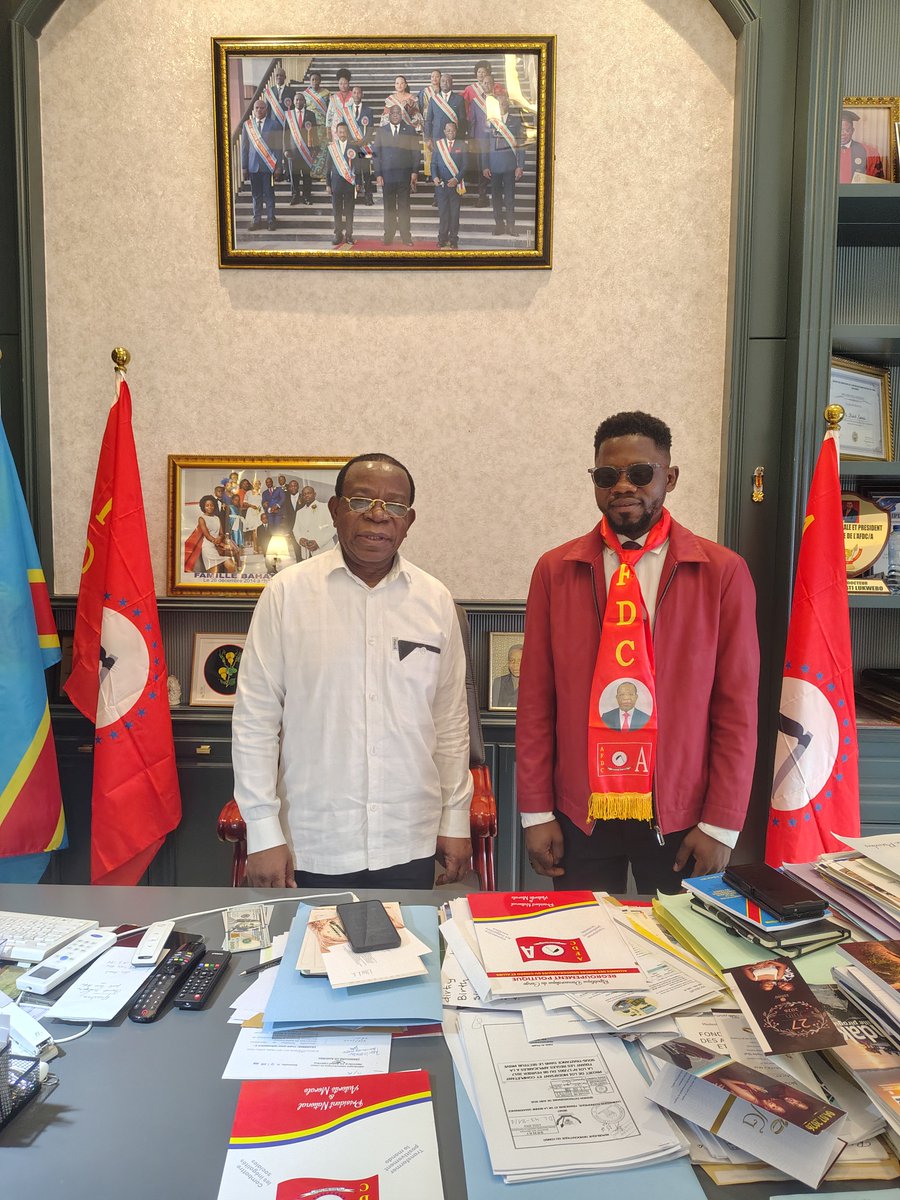 BilamboPat30382's tweet photo. #Kinshasa | 30 juin 2026
à l'occasion du 66ᔠanniversaire de l'indépendance de la RDC, le #journaliste d'#investigation et communicateur #Patrick #Bilambo a été reçu en audience privée par le sénateur, le Professeur Modeste Bahati @PLukwebo .
Un entretien exclusif a eu lieu. Les principaux points abordés seront communiqués prochainement.
#RDC #Kinshasa #Indépendance #PatrickBilamboKabeya #ModesteBahatiLukwebo
@POTUS @POTUS45 @Presidence_RDC @PresidencyDRC