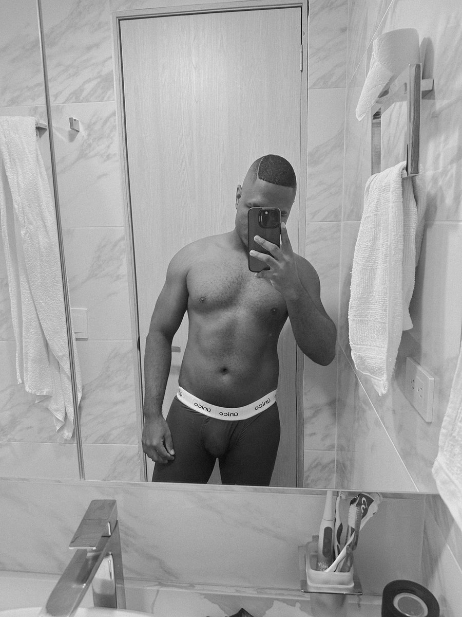 angelc6698's tweet photo. Déficit o volumen cual de las dos🔥😈 https://t.co/pTOXH5rvaX