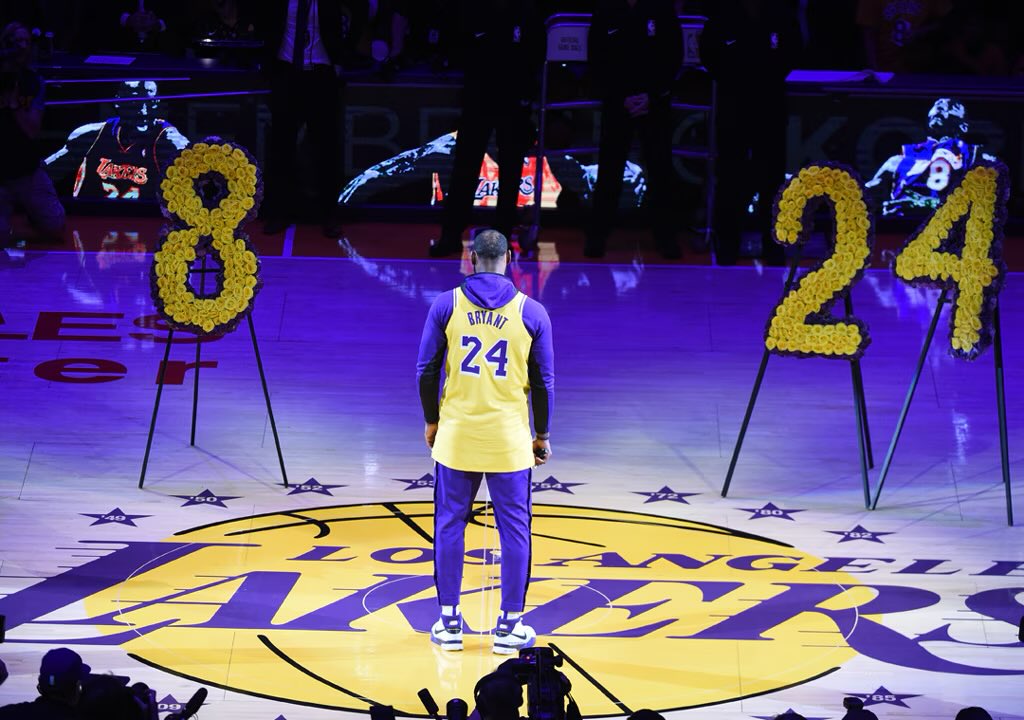 33643pts's tweet photo. This night will always be the defining moment of LeBron as a Laker to me. Nothing can ever downplay this season and this team. https://t.co/aOCShsdLBq