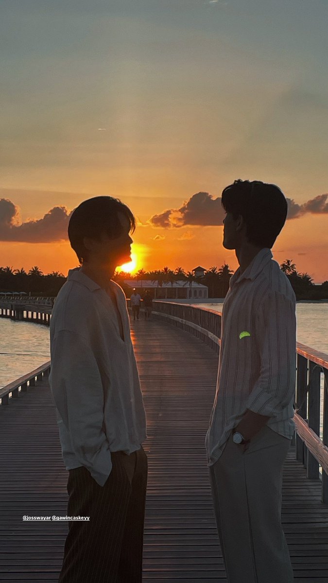 wayarcaskeyluv's tweet photo. #jossgawin few tweets au

what if mereka punya anak cewek, kembar tiga https://t.co/jIvJlDZBLG
