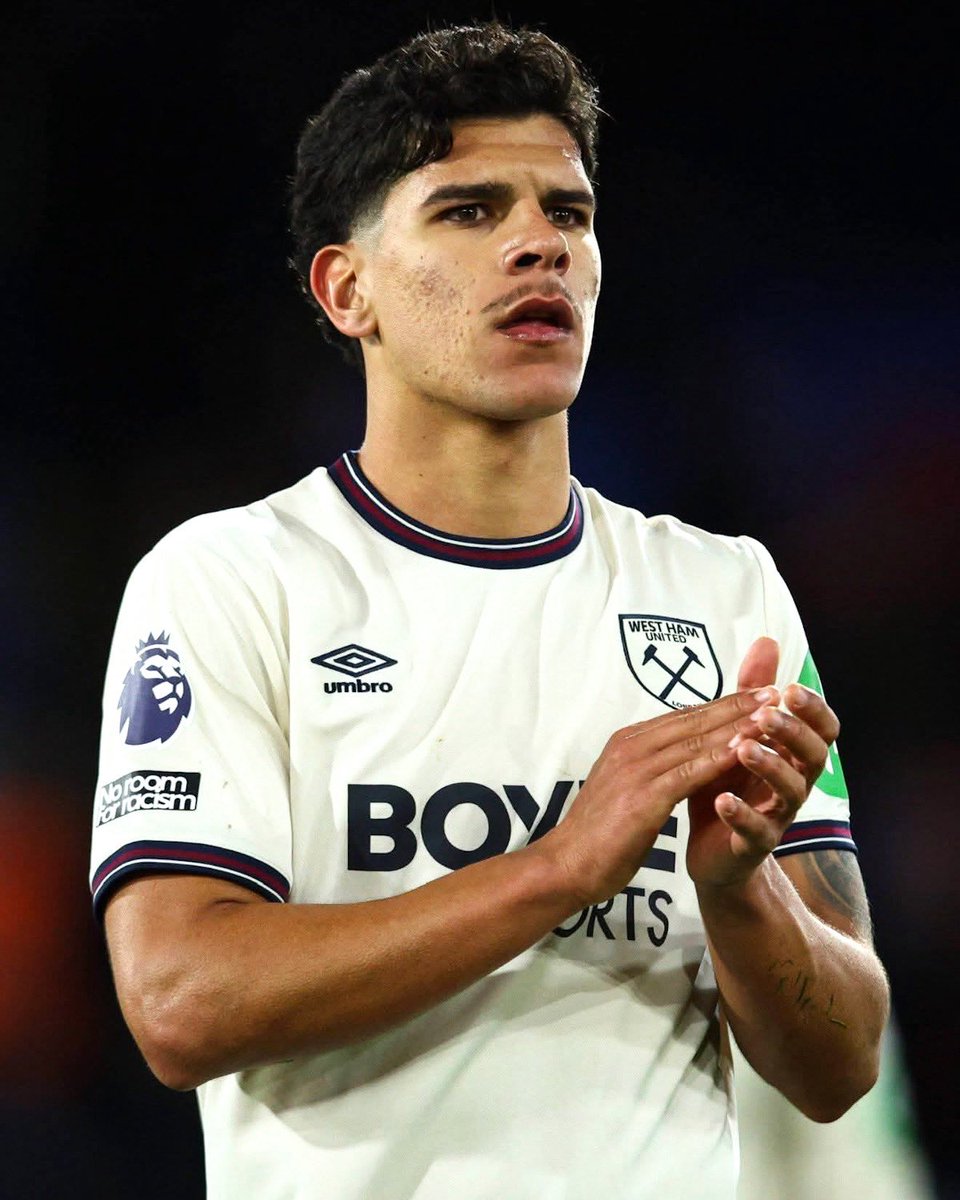 B24PT's tweet photo. Mateus Fernandes vai para o Tottenham por cerca de 100M€, informa @David_Ornstein 🚨 https://t.co/WrjY7xjZ0v