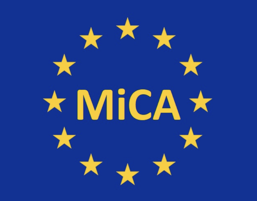Mowgli_Trading's tweet photo. Si, à partir de demain, vous n’avez pas vidé vos comptes des plateformes non MiCA, préparez-vous.

Aux yeux de l’Europe, vous passerez directement du statut de simple particulier à celui de criminel international...

Vous serez probablement considéré comme un blanchisseur d’argent, un trafiquant de drogue, un terroriste… et, tant qu’à faire, responsable du réchauffement climatique.

À ce stade, il ne manque plus qu’on vous rende responsable de la disparition des dinosaures.

Bon… j’exagère, enfin, pas tant que ça, au vu de la direction que prennent certaines réglementations