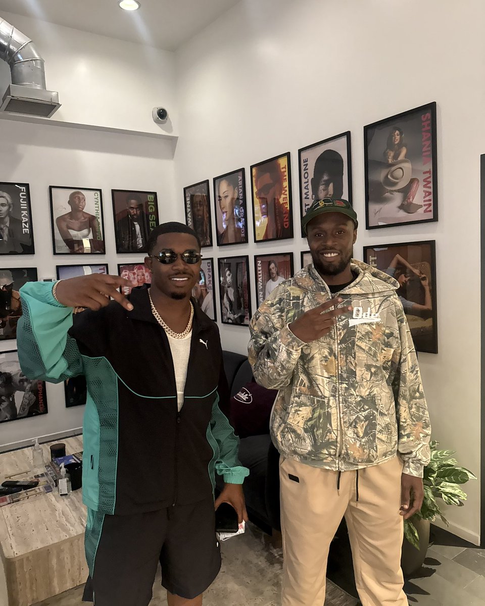 shopode's tweet photo. Good catching up with @TrapDickey30 
https://t.co/PtimntyuU8 https://t.co/RLrB58s2az