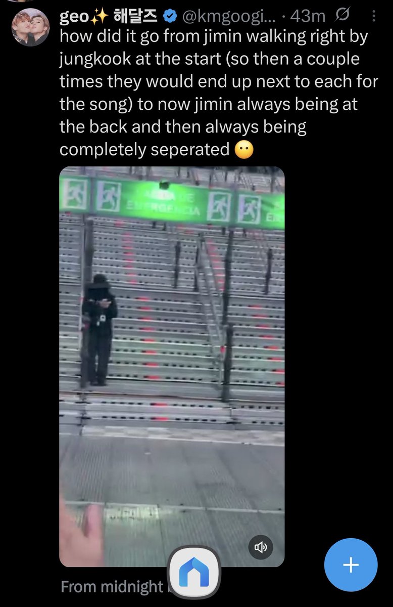 nikkinoo797's tweet photo. @kthkoo_mal This was her for the last concerts.😂 jk literally went to sit next to jin then changed this mind 😂 she blocked me ages ago as I reposted her crap..she reposted that picture 19 times the other day  😂😂😂 well that i counted .it could well have been more https://t.co/cwCjlr7sul