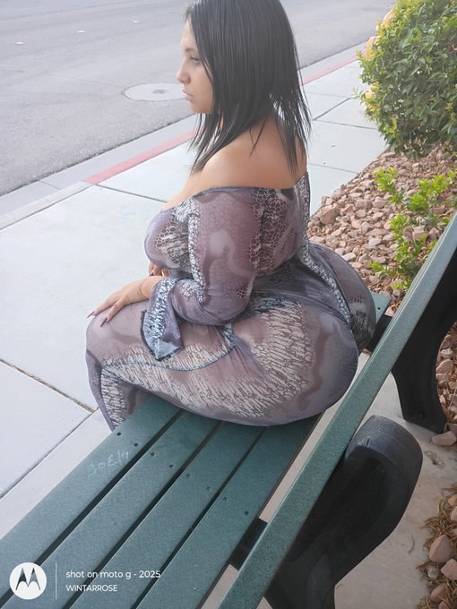 WintarRose - The only time, I'm looking back is at this fat ass .....😈 https://t.co/aZ6tcF0hs1