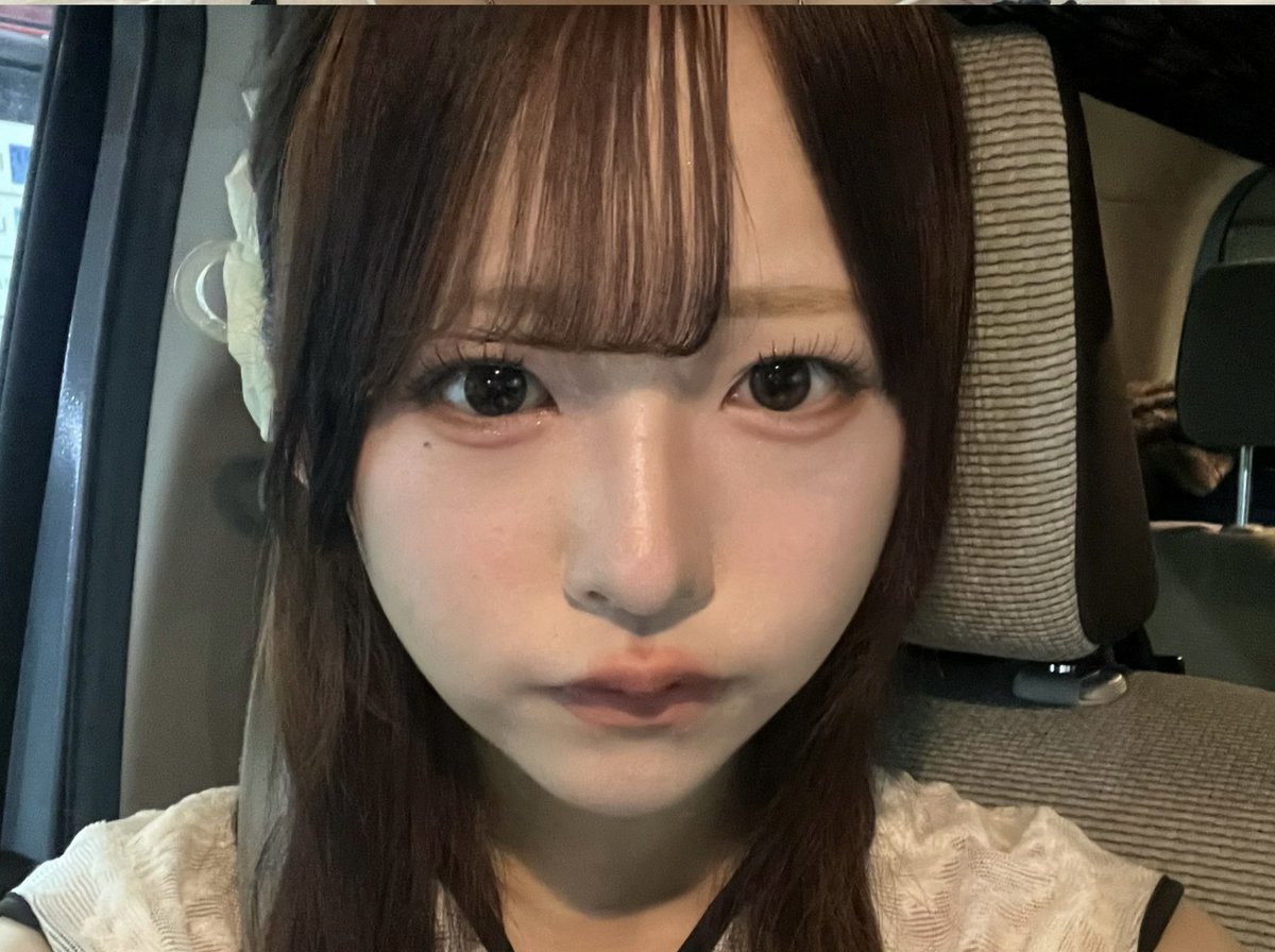 hamn4nko's tweet photo. だからメイク大好き https://t.co/79YnM3majs